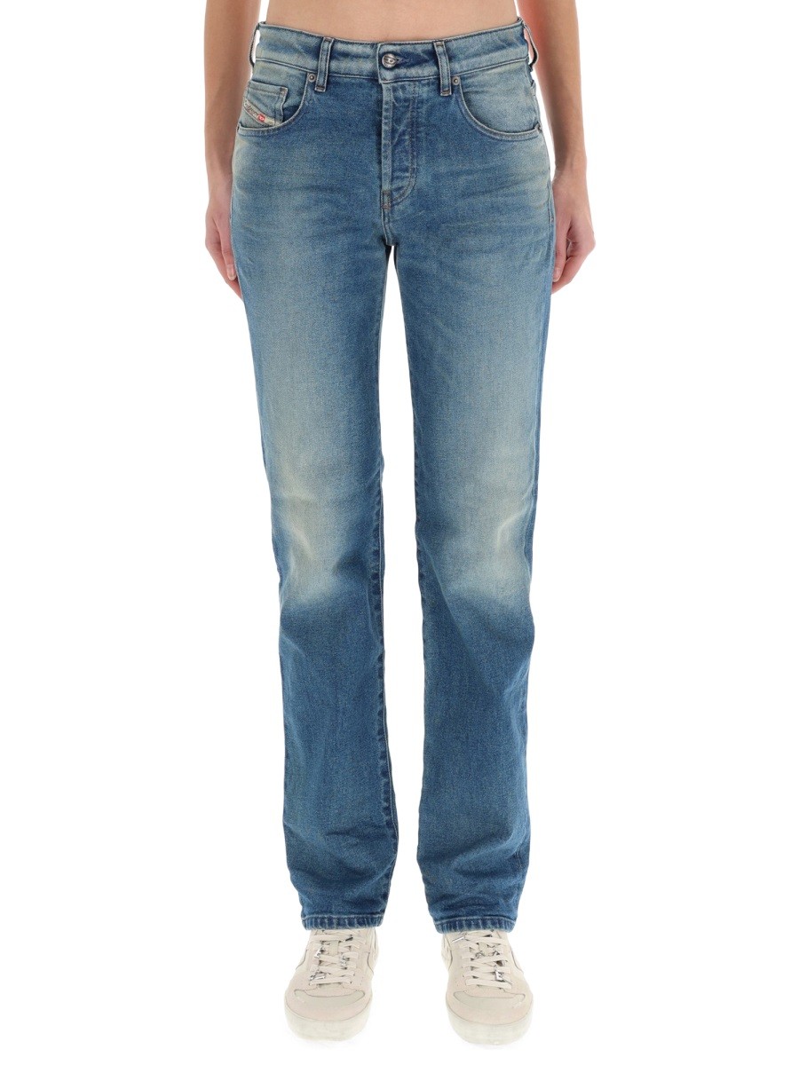 Refresh your wardrobe with the Diesel women's "1989 D-MINE" JEANS in DENIM
