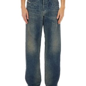Discover the authentic Diesel men's "2001 D-MACRO-FSG1" JEANS in DENIM