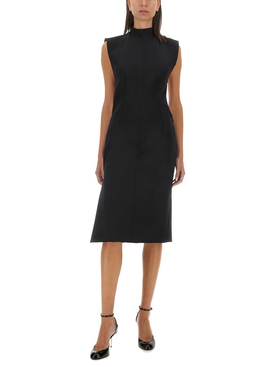 designed for dependable everyday comfort and versatile modern style.