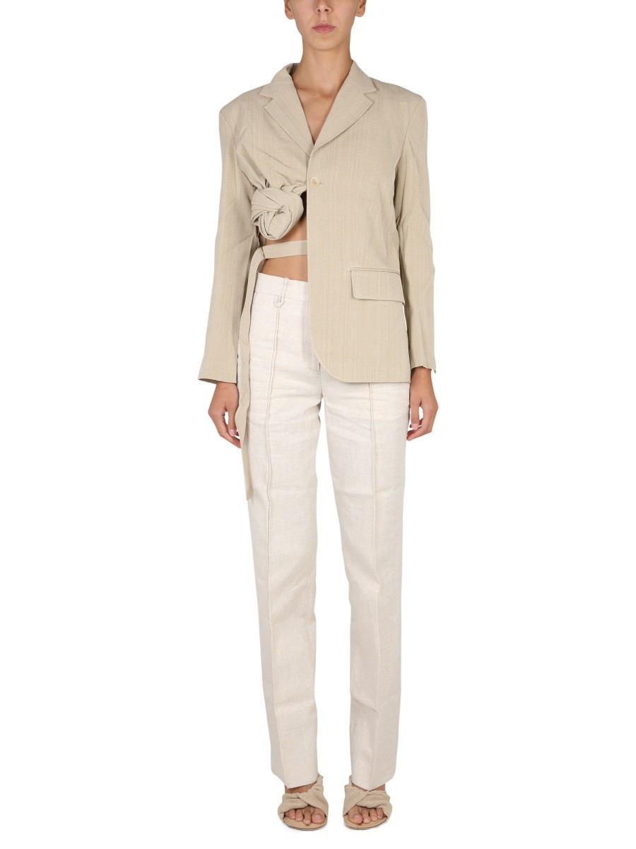 Refresh your wardrobe with the JACQUEMUS women's "BACCALA" JACKET in beige