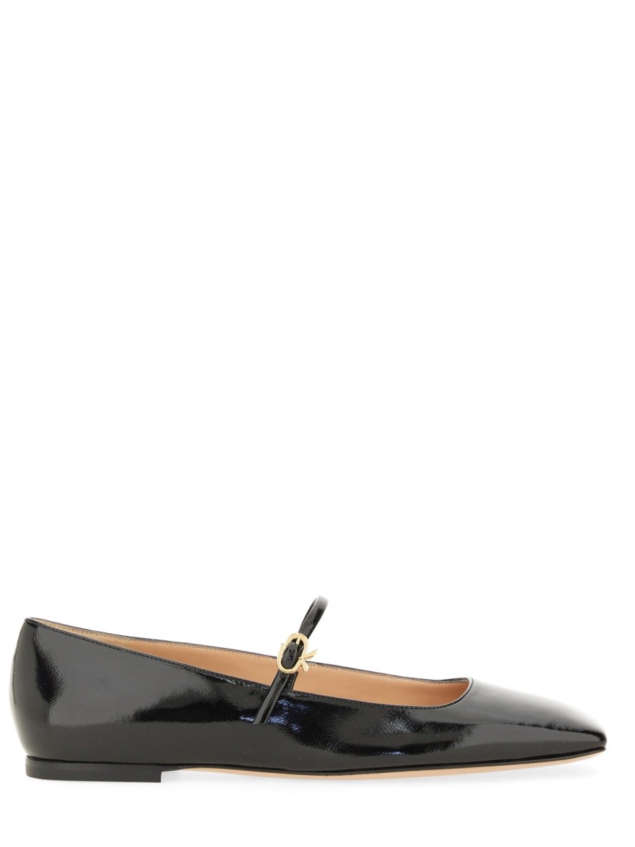 Explore the authentic GIANVITO ROSSI women's BALLERINA "CHRISTINA 05" in Black