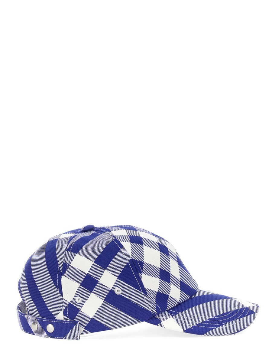 designed for dependable everyday comfort and versatile wardrobe styling.