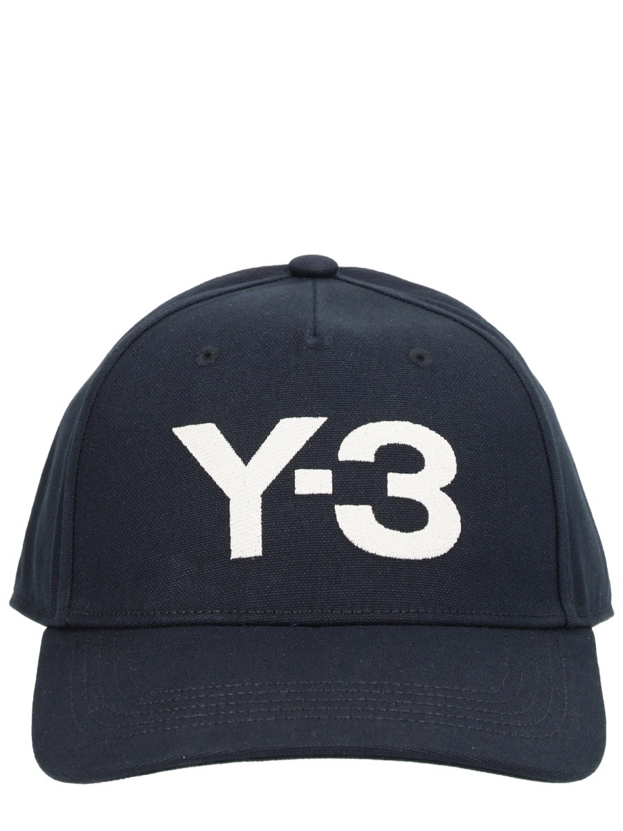 Refresh your wardrobe with the Y - 3 unisex BASEBALL HAT WITH LOGO in Black