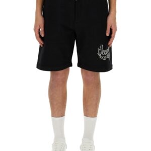 Refresh your wardrobe with the Alexander Mcqueen men's BERMUDA WITH LOGO in Black