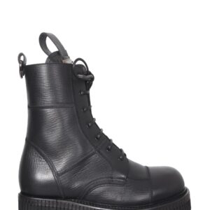 Refresh your wardrobe with the Dolce & Gabbana men's BERNINI BOOT in Black