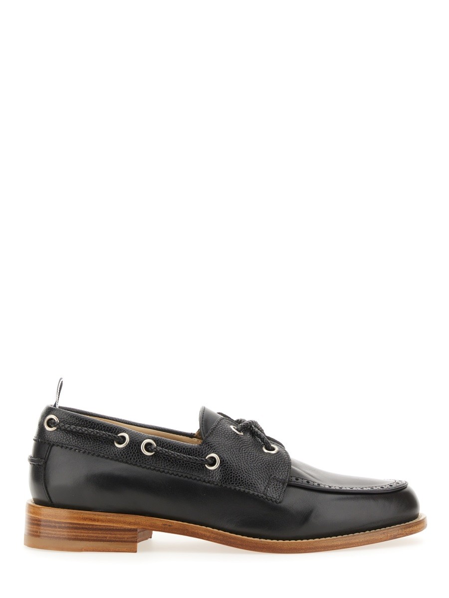 Discover the authentic THOM BROWNE men's BOAT MOCCASIN in Black