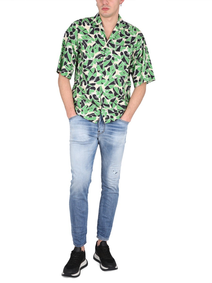 designed for dependable everyday comfort and versatile wardrobe styling.