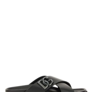 Refresh your wardrobe with the Dolce & Gabbana men's CALFSKIN SANDAL in Black