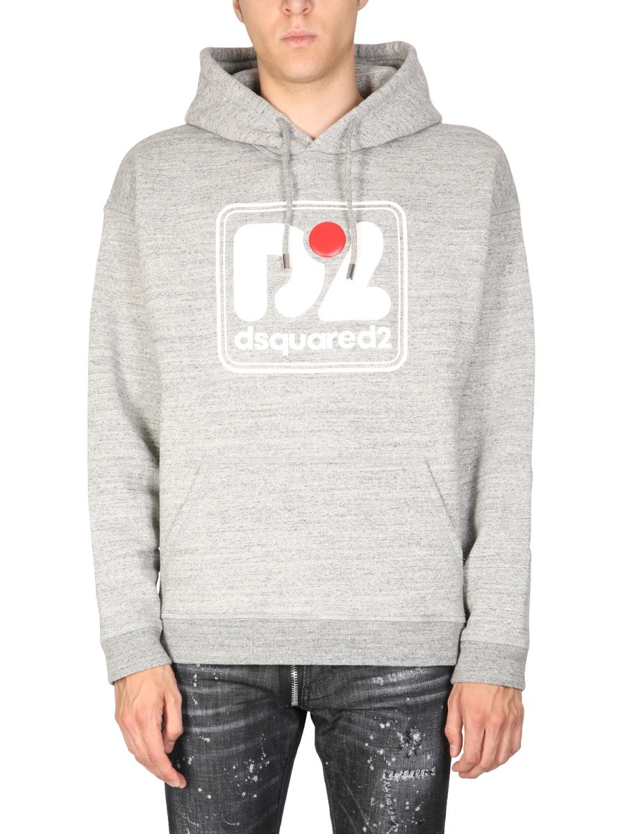 Explore the authentic Dsquared2 men's CAMO PATCH HERCA ANORAK SWEATSHIRT in Grey