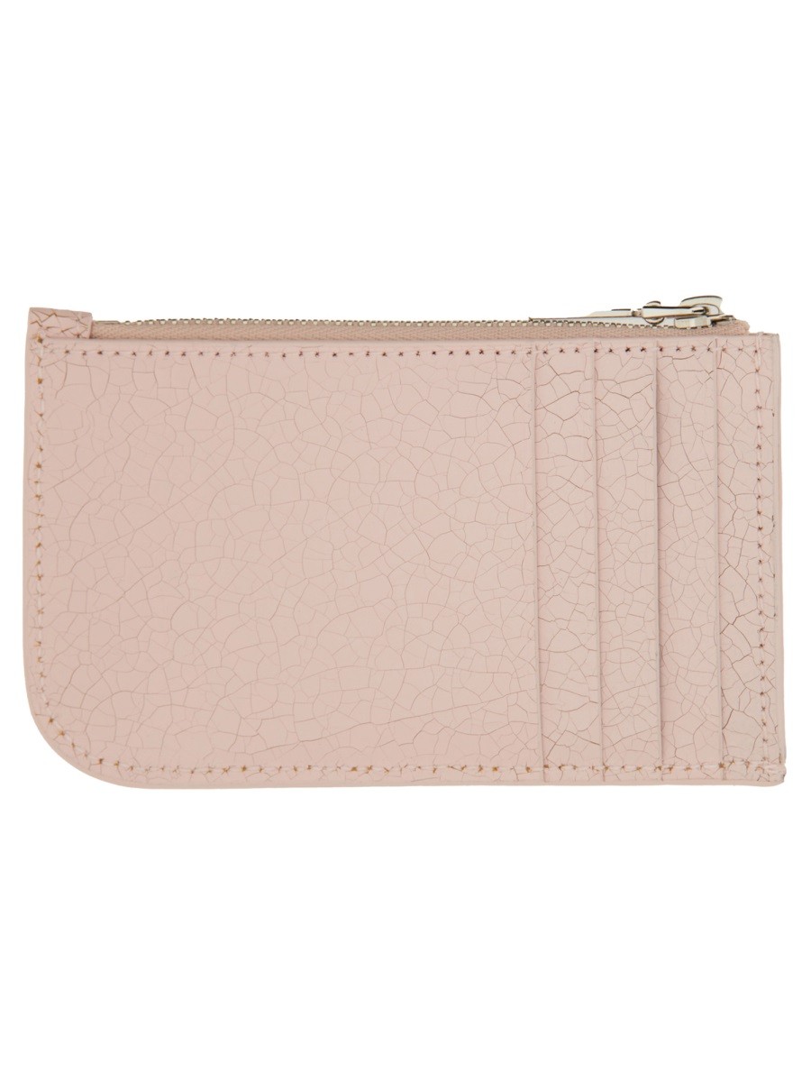 designed for dependable everyday comfort and versatile modern style.