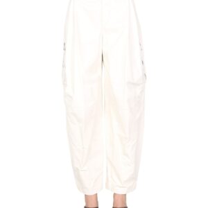 Refresh your wardrobe with the Bottega Veneta women's CARGO PANTS in White