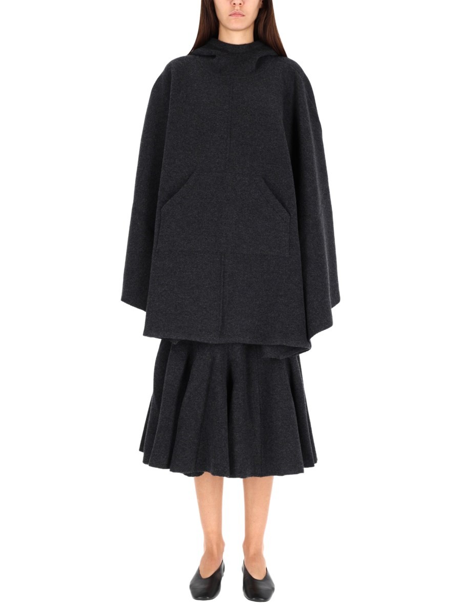 Refresh your wardrobe with the Bottega Veneta women's CASHMERE COAT in Grey