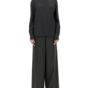 Refresh your wardrobe with the Givenchy women's CASHMERE PULLOVER in Grey