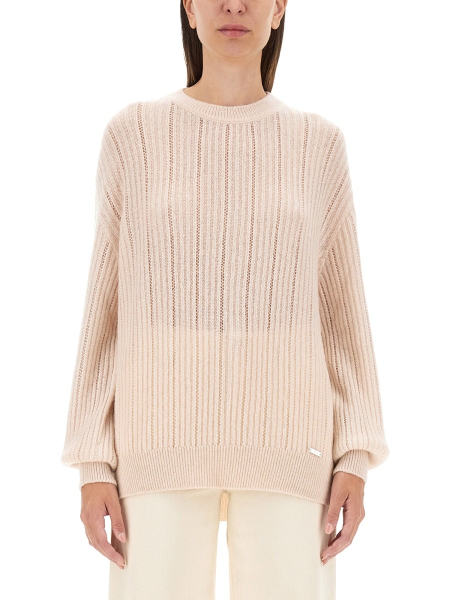 Refresh your wardrobe with the KITON women's CASHMERE SWEATER in beige