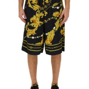 Explore the authentic Versace Jeans Couture men's "CHAIN COUTURE" BERMUDA SHORTS in Black