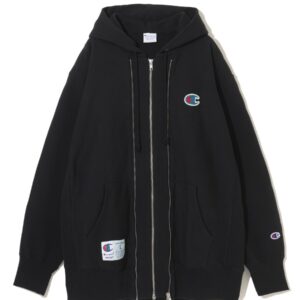 Explore the authentic UNDERCOVER unisex CHAMPION X UNDERCOVER SWEATSHIRT in Black