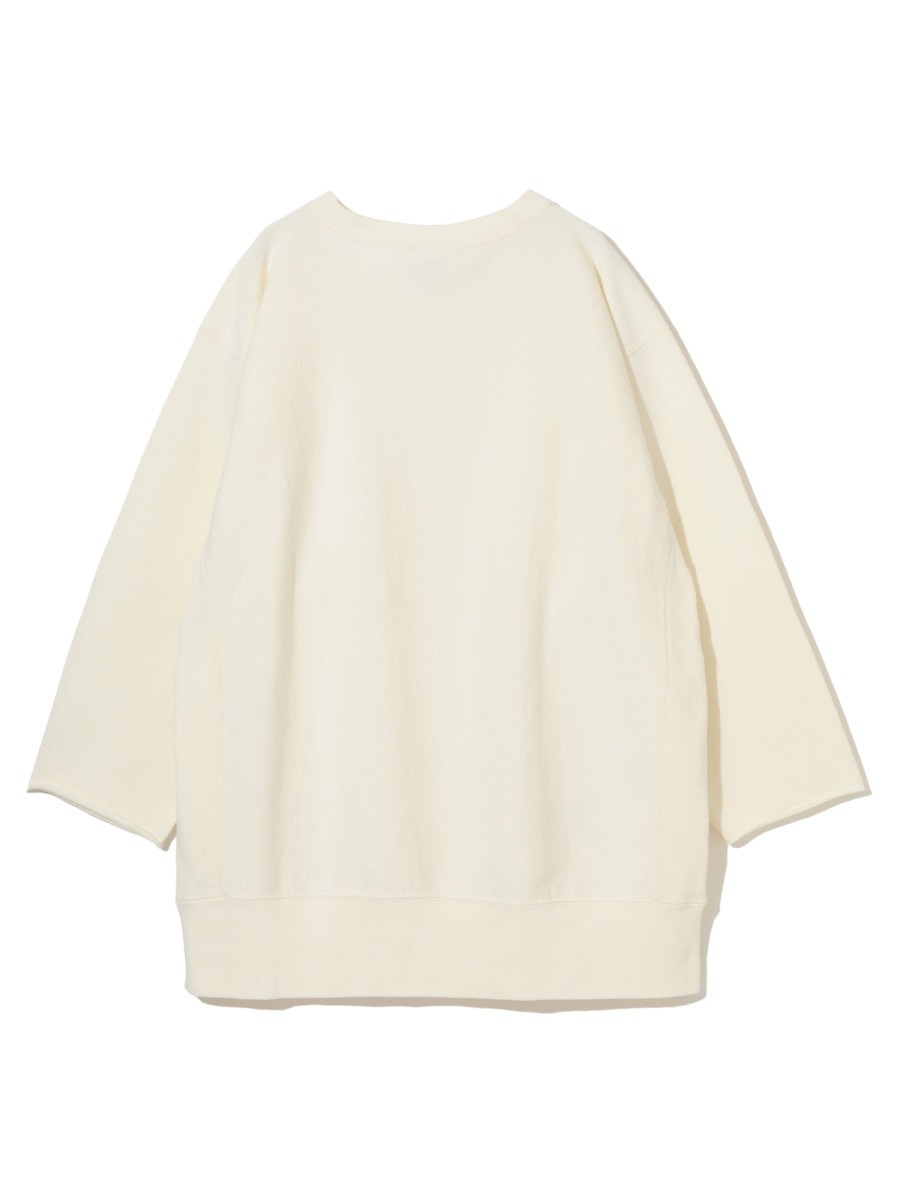 designed for dependable everyday comfort and versatile wardrobe styling.