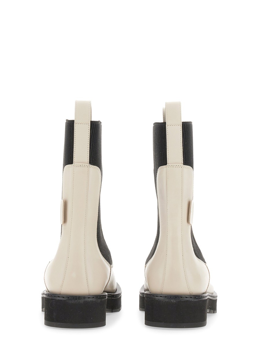 created to deliver outstanding comfort and daily versatility.