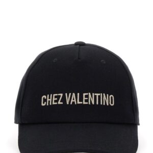 Explore the authentic Valentino Garavani men's "CHEZ VALENTINE" BASEBALL HAT in Black