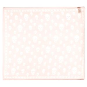 Explore the authentic Alexander Mcqueen men's CLASSIC SKULL SCARF in Pink