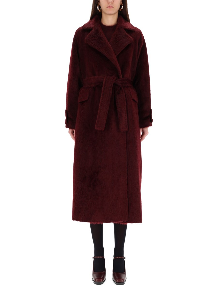 Refresh your wardrobe with the Max Mara women's COAT "ALBATA" in Red