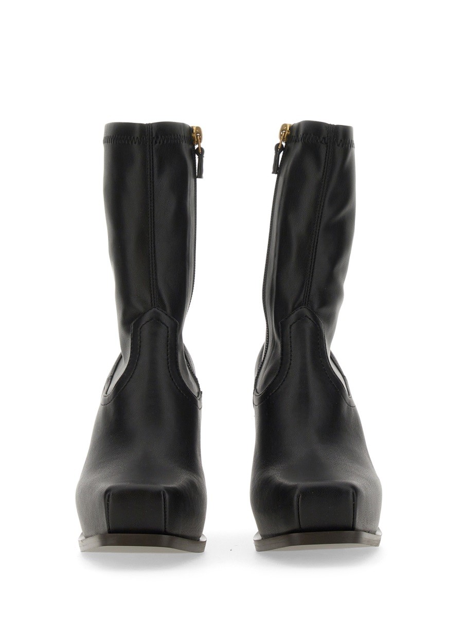 designed for dependable everyday comfort and versatile modern style.