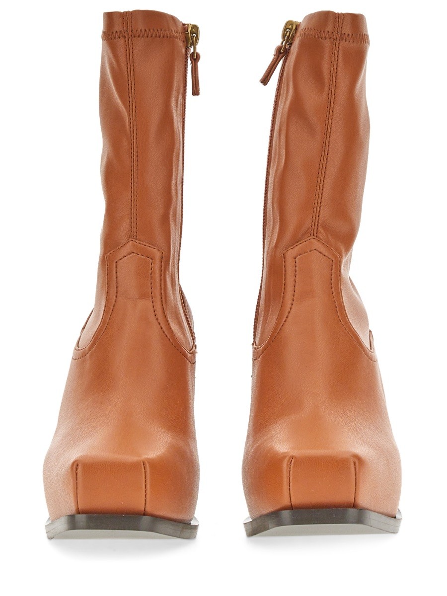 designed for dependable everyday comfort and versatile modern style.