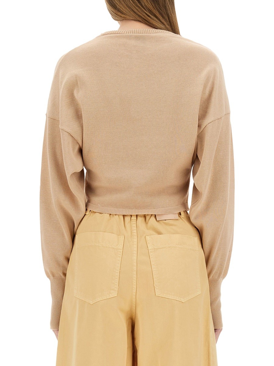 designed for dependable everyday comfort and versatile modern style.