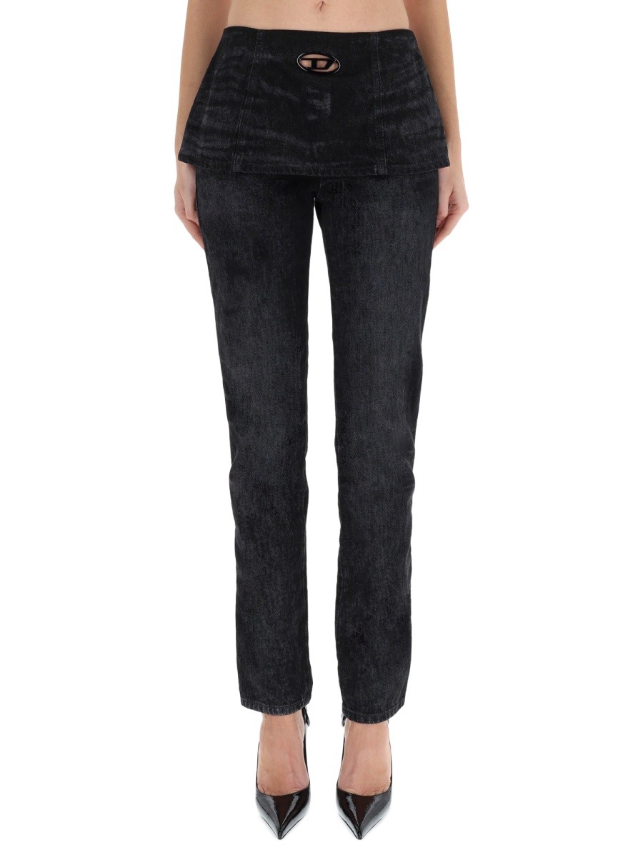 Refresh your wardrobe with the Diesel women's "D-HOURJIAN" JEANS in Black