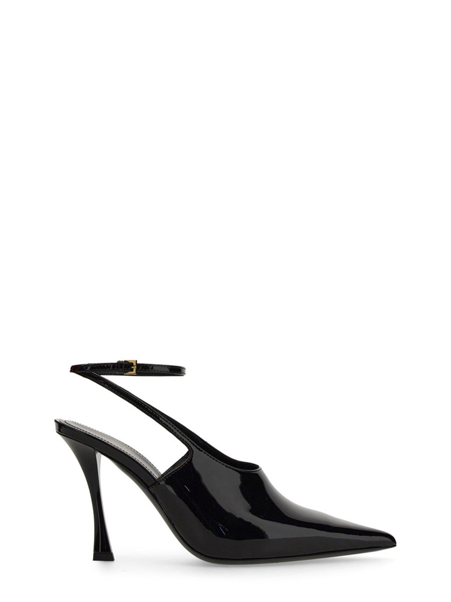 Elevate your look with the Givenchy women's DÉCOLLETÉ "SHOW" in Black