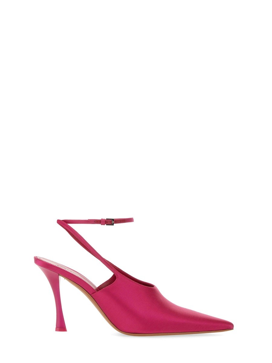 Refresh your wardrobe with the Givenchy women's DÈCOLLETÉ "SHOW" in Pink