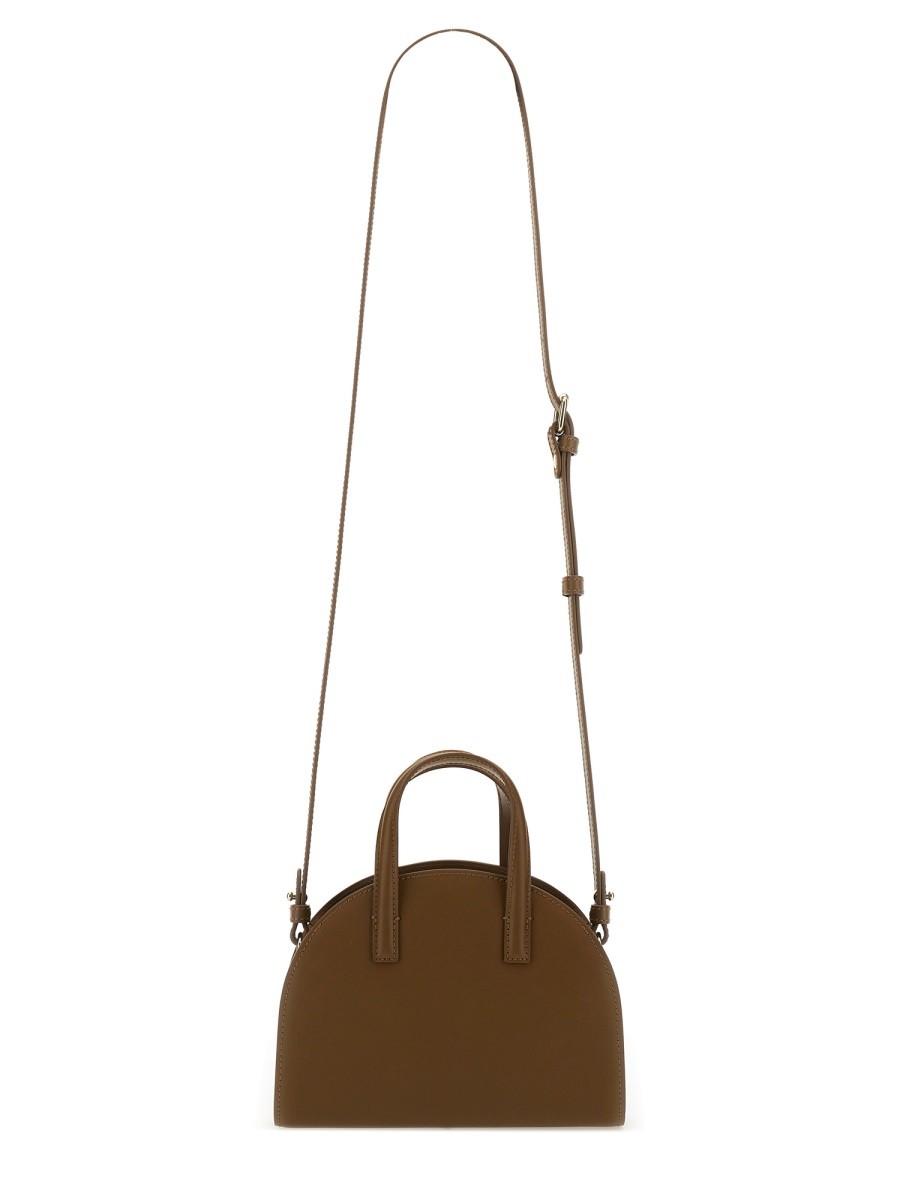 designed for dependable everyday comfort and versatile wardrobe styling.