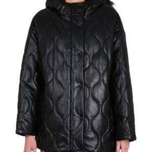 Refresh your wardrobe with the STAND women's "EVERLEE" JACKET in Black
