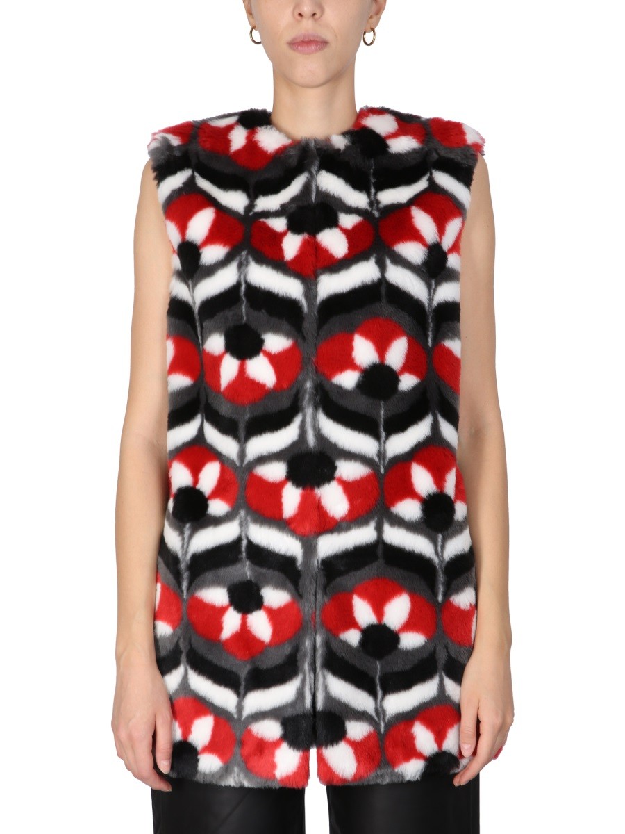Refresh your wardrobe with the Boutique Moschino women's FAUX FUR VEST in Black