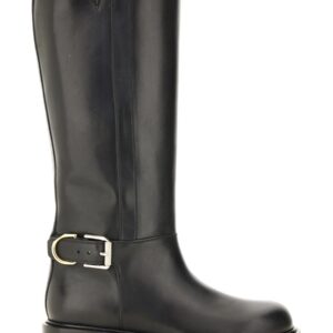 Refresh your wardrobe with the Givenchy women's FLAT BOOT "VOYOU" in Black