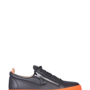 Refresh your wardrobe with the Giuseppe Zanotti men's FRANKIE SNEAKERS in Black