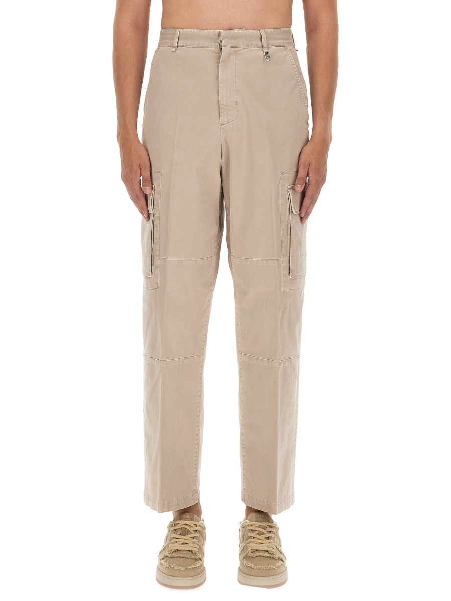 Refresh your wardrobe with the Fendi men's GABARDINE PANTS in beige