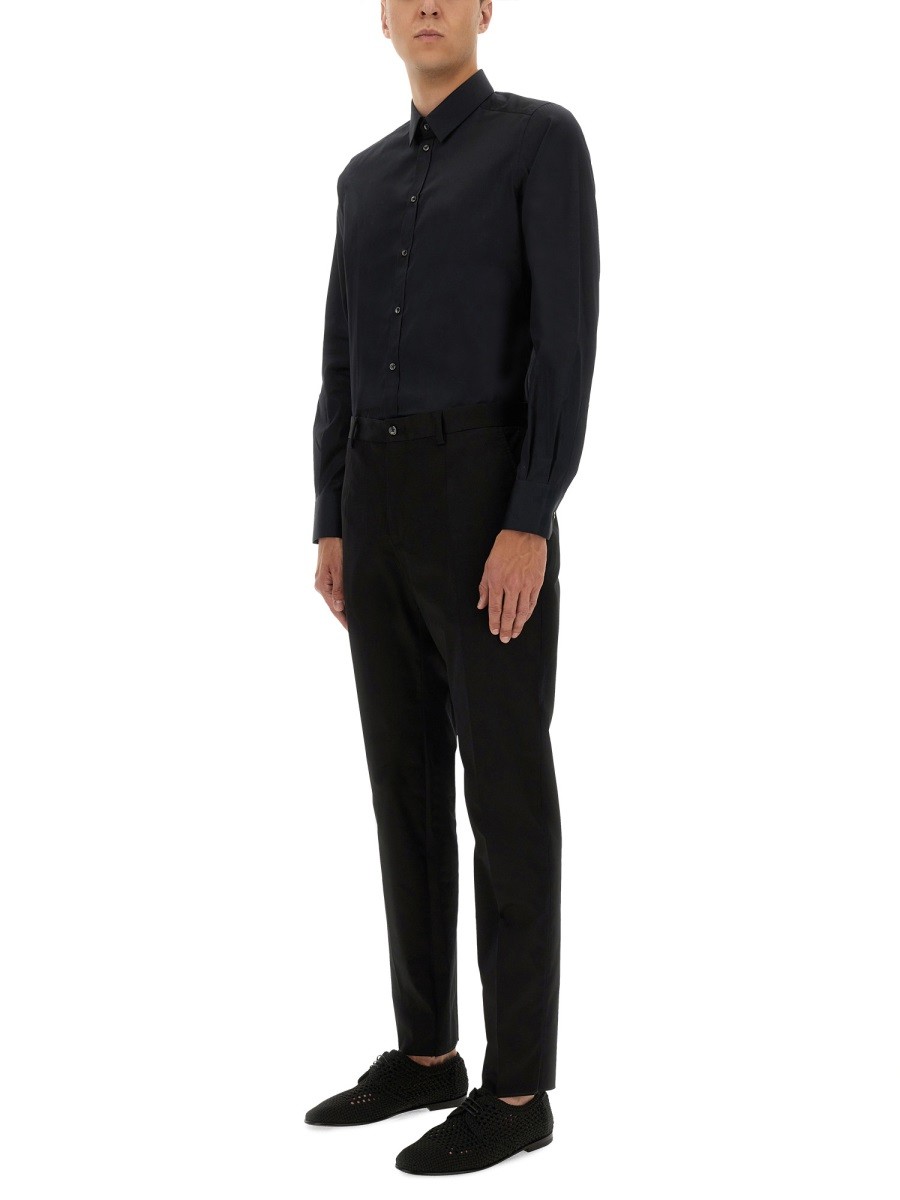 designed for dependable everyday comfort and versatile wardrobe styling.