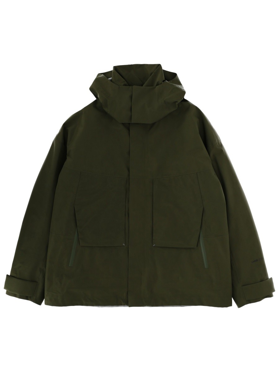 Discover the authentic LAMINAR men's GORETEX PARKA in GREEN