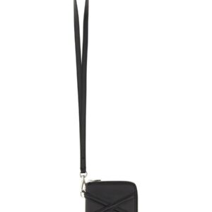 Refresh your wardrobe with the Alexander Mcqueen men's HARNESS WALLET in Black