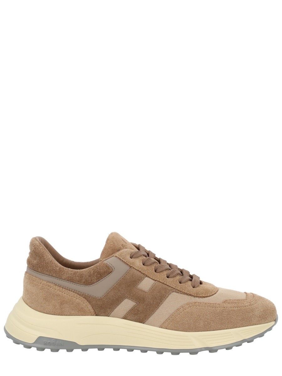 Refresh your wardrobe with the Hogan men's "HYPERLIGHT" SNEAKER in Brown