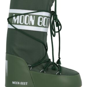 Refresh your wardrobe with the Moon Boot unisex "ICON" BOOT in GREEN