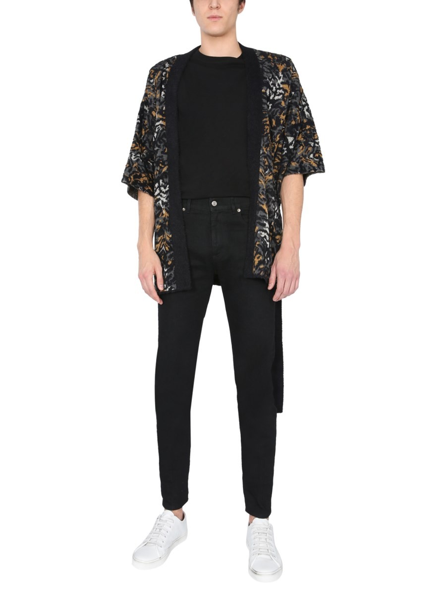 designed for dependable everyday comfort and versatile modern style.