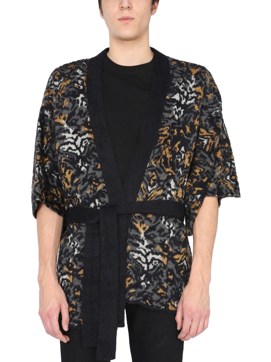 Discover the authentic Saint Laurent men's JACQUARD KNIT KIMONO in ANIMALIER