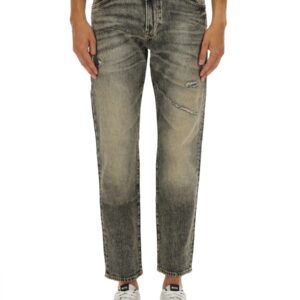 Refresh your wardrobe with the Boss men's JEANS IN DENIM in Grey