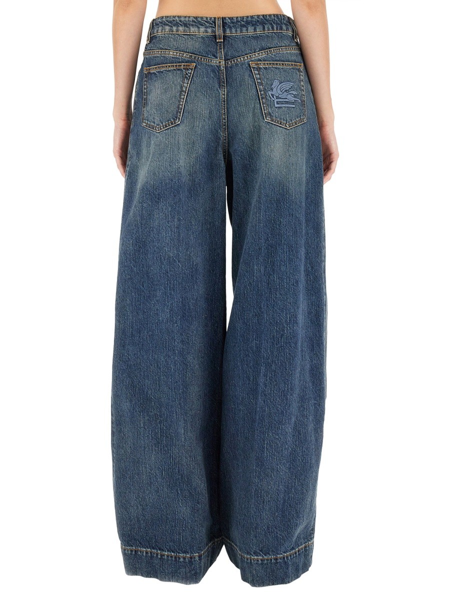 JEANS WITH EMBROIDERED PEGASUS - Image 3