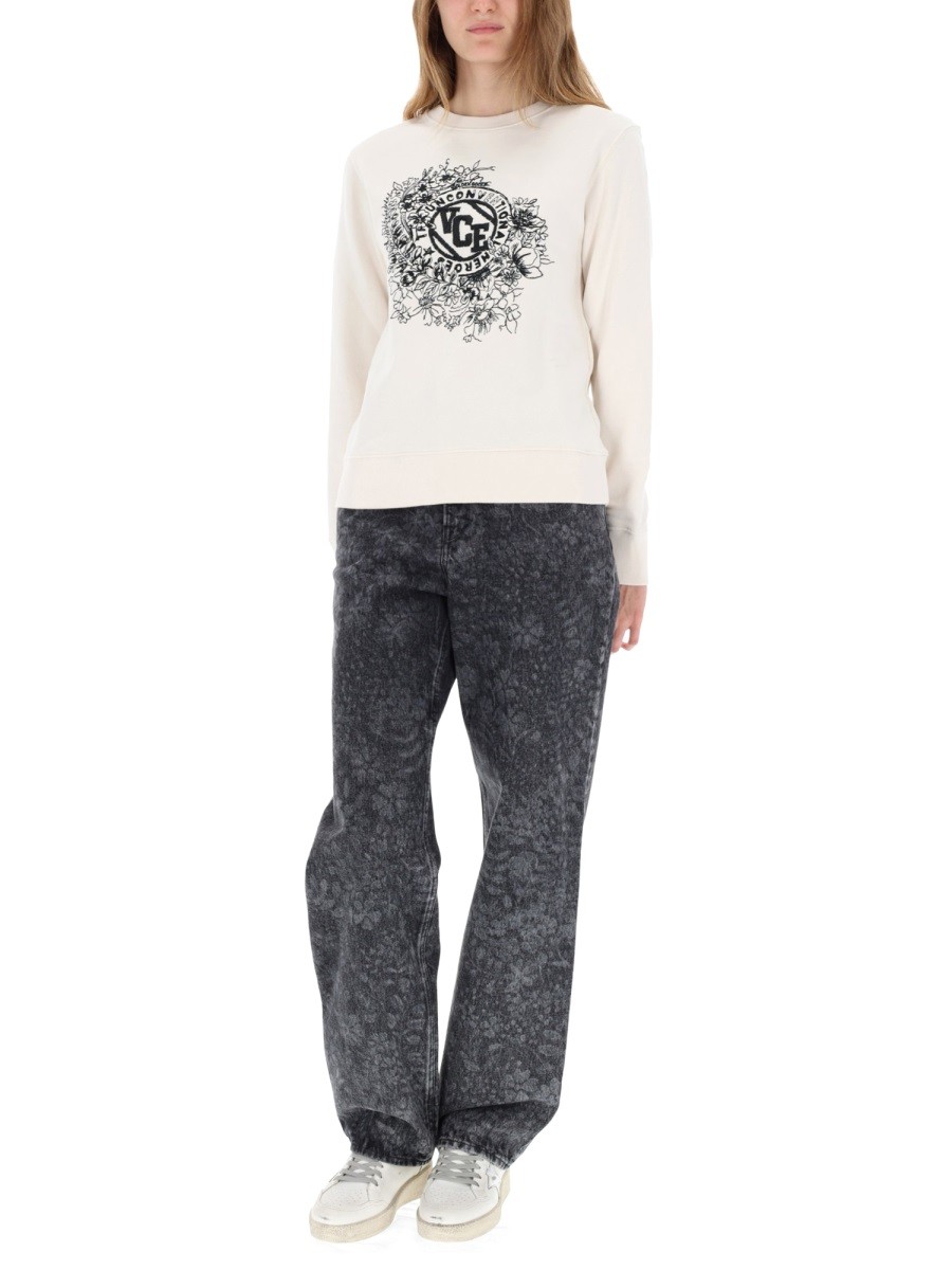 designed for dependable everyday comfort and versatile wardrobe styling.