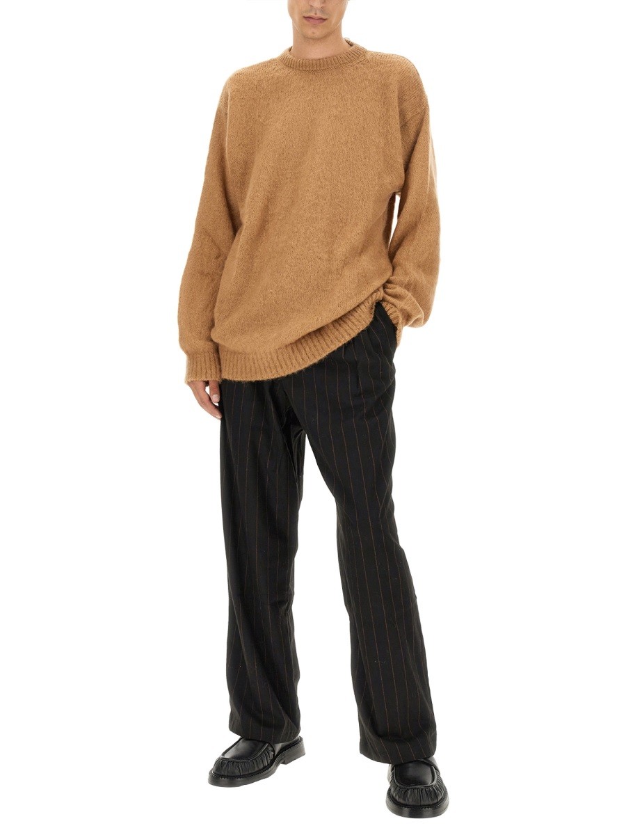 designed for dependable everyday comfort and versatile modern style.