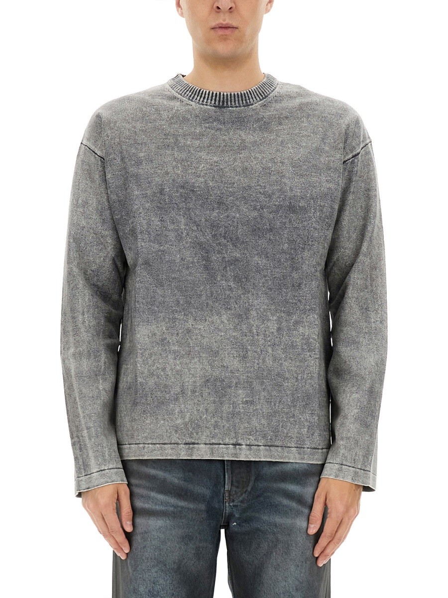 Refresh your wardrobe with the Diesel men's "K-BRUTUS" JERSEY in MULTICOLOUR