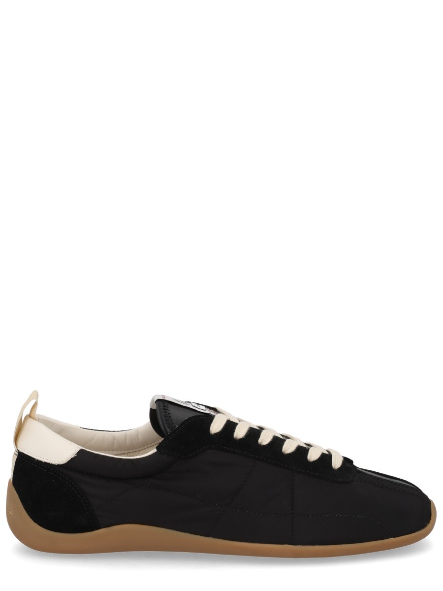 Refresh your wardrobe with the Kenzo men's "KENZO STRIKER" SNEAKER in Black